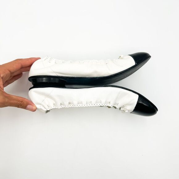 Chanel CC Cap Toe Ballet Bow Flats Leather - Picture 7 of 13